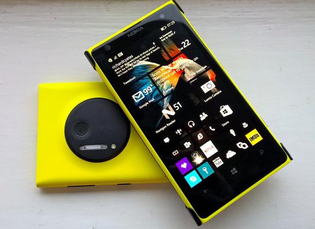 诺基亚lumia 1020